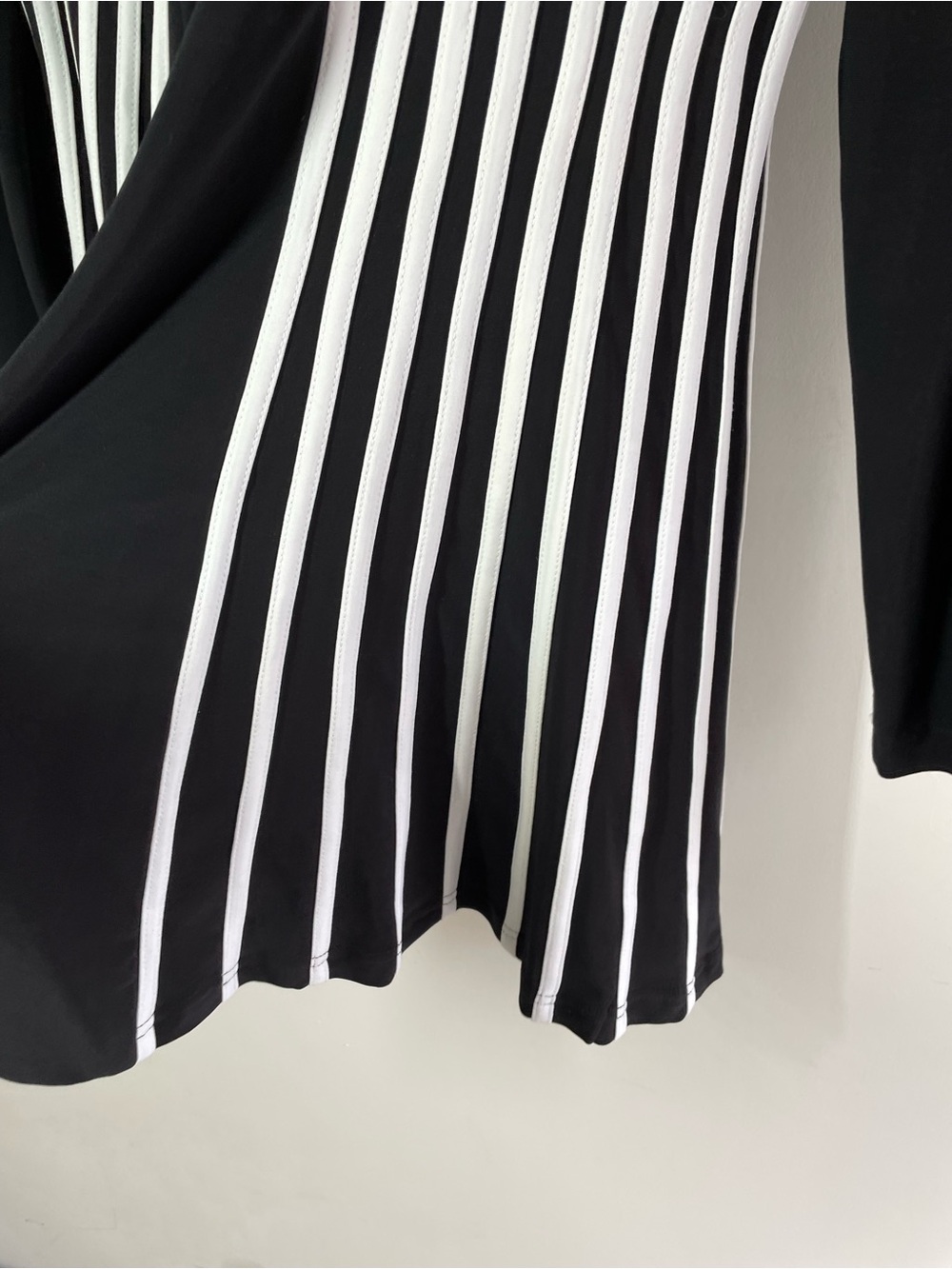Joseph Ribkoff Black White Striped Open Front Cardigan Minimalist Jacket Size 10 - Picture 6 of 12